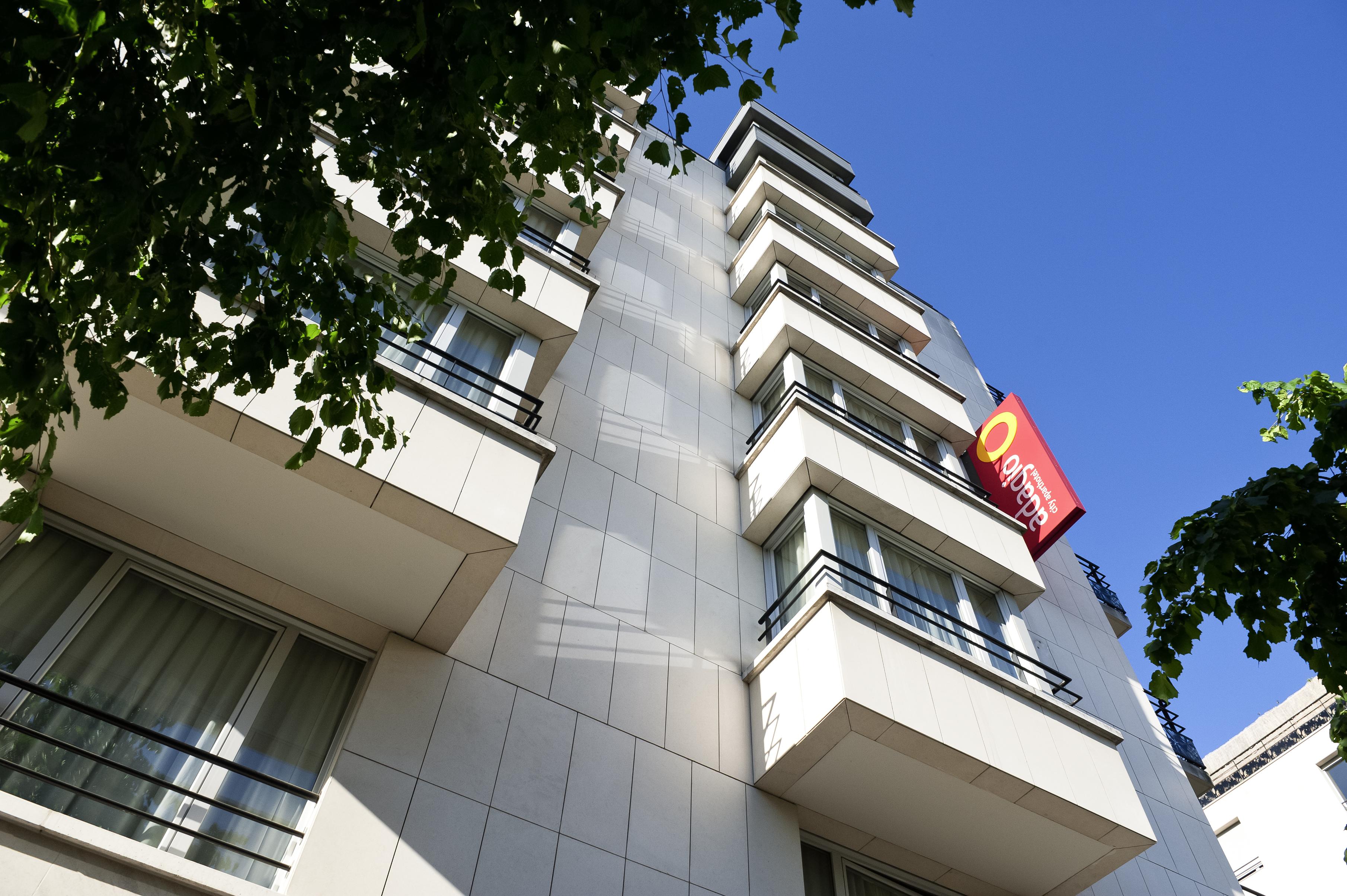 Aparthotel Adagio Paris Buttes Chaumont Exterior photo